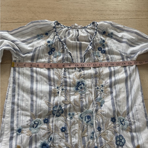 Women's Johnny Was Workshop White Embroidered Shirt Size Small - Picture 5 of 5